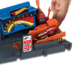 🔥In Stock🔥 | 💯% Authentic | ✨Lowest Price✨ Hot Wheels City Fuel Station Shift Playset (HMD53) - Image 2