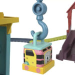 🔥In Stock🔥 | 💯% Authentic | ✨Lowest Price✨ Thomas & Friends Motorized Carly & Sandy Set Fix 'Em Up Friends Track Set (HDY58) - Image 6